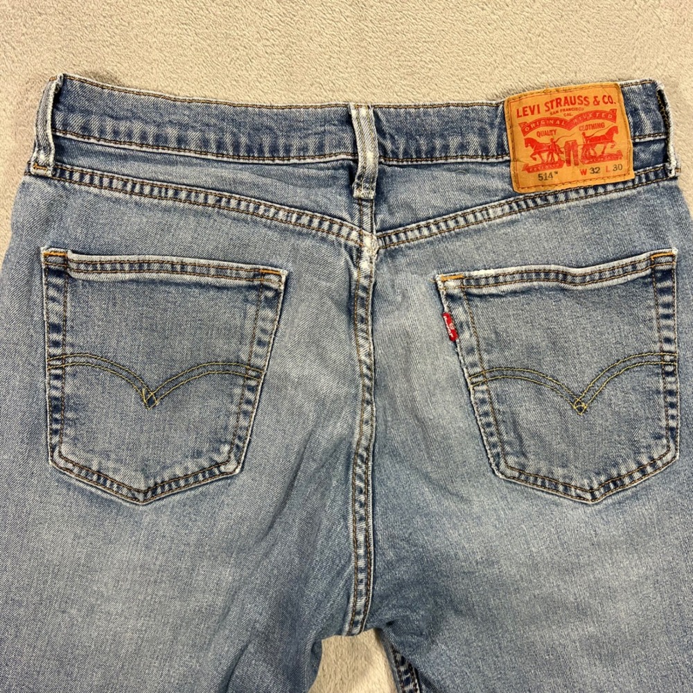 LEVI'S 514 Straight Jeans Mens 32x30 Blue Distressed Medium Wash Denim Rips - Picture 4 of 16